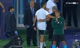 HLV Mourinho mỉa mai C.Ronaldo sau trận đấu.