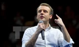 Ứng cử viên Tổng thống Pháp Emmanuel Macron trong chiến dịch tranh cử ở Saint-Denis ngày 25/3 vừa qua. Ảnh: AFP/TTXVN.