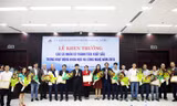 Các nhà khoa học ĐH Duy Tân nhận Bằng khen của Chủ tịch UBND Tp. Đà Nẵng trong năm 2016.