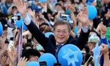 Ông Moon Jae-in trong chiến dịch vận động tranh cử. Nguồn: AP.