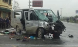 Hiện trường kinh hoàng vụ xe đón dâu đâm xe tải ở Hà Nam