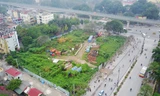 Đất 'vàng' Hà Nội mướt...cỏ dại vì dự án triệu USD 'ngủ đông'