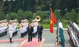 Hình ảnh lễ đón chính thức Thủ tướng Nhật Bản thăm Việt Nam