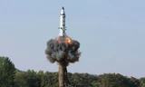 Một vụ phóng tên lửa đạn đạo của Triều Tiên. Ảnh: KCNA.