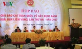 Toàn cảnh họp báo.