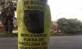 Poster đang được dán ở khu vực quanh sân Nou Camp, Tây Ban Nha. Ảnh: Marca.