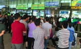 Bến xe, ga Sài Gòn vắng khách, sân bay chật kín người