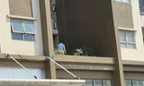 Hà Nội: Một học sinh rơi từ tầng cao chung cư tử vong