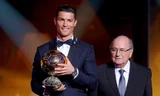 Ronaldo lần thứ 2 liên tiếp đoạt danh hiệu Quả bóng vàng FIFA.