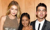 Dara 'bên' 2 ngôi sao Gigi Hadid và Joe Jonas.