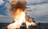 SM-6 vốn là tên lửa đánh chặn và phòng không lợi hại trên các tàu chiến Mỹ. Ảnh: USNI