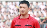 Trọng tài Hà Anh Chiến phải trả giá đắt cho sai lầm lần này. Ảnh: Đức Đồng.