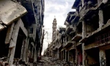 Homs là thành phố ở phía tây Syria, cách thủ đô Damascus khoảng 160 km về phía bắc. Nằm bên sông Orontes, Homs đóng vai trò mối liên kết chính giữa các thành phố sâu trong đất liền và bờ biển Địa Trung Hải. 