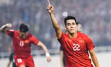 Tiền đạo Nguyễn Tiến Linh nhận giải Thanh niên sống đẹp năm 2024
