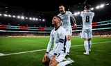 Ronaldo chạm mốc 900 bàn, tạo kỷ lục vô tiền khoáng hậu