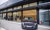 Những chiếc siêu xe Bentley Flying Spur V8 Fisrt Edition chính hãng đầu tiên đã lăn bánh