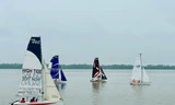 Lần đầu đua thuyền buồm tại Cần Thơ