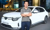 Chủ xe VinFast VF 8 tiết lộ lí do 'nghiện' xe điện