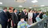 Công nương Đan Mạch Mary Elizabeth thăm và làm việc tại nhà máy xi măng Xuân Thành