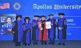 Chủ tịch Meey Group Hoàng Mai Chung được trường Đại học Apollos trao bằng Tiến sĩ danh dự