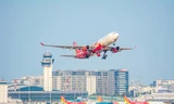 Nghỉ lễ dài ngày, khách mua vé máy bay tăng cao