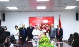 Meijibio Vietnam tặng quà cho bệnh nhân đang điều trị tại Viện Huyết học và Truyền máu Trung ương