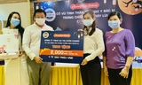 Ủy Ban Mặt trận Tổ quốc Việt Nam TPHCM cùng Sở Y tế TPHCM tiếp nhận 2000 hộp bánh trung thu
