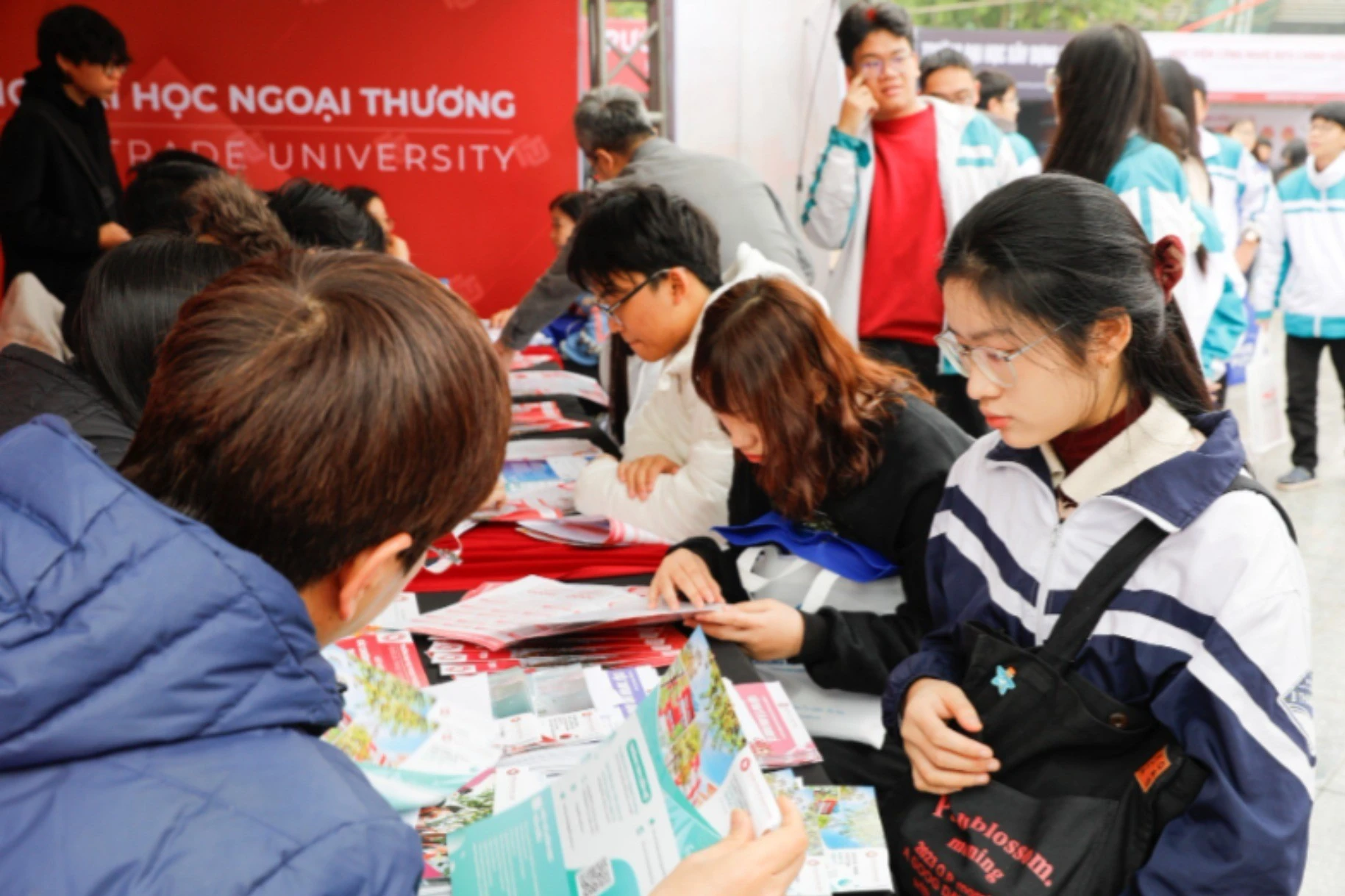 Trường Đại học Ngoại thương không tuyển thẳng giải Khoa học kỹ thuật năm 2026