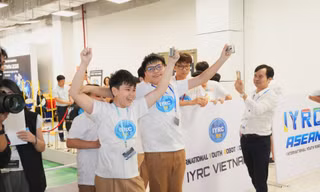 Giải Vô địch IYRC Việt Nam: Ấn tượng từ dự án thiết kế sáng tạo đến Robot đá bóng
