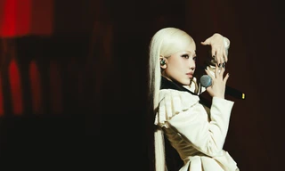 Phùng Khánh Linh rực rỡ giữa 4.000 khán giả, xứng đáng kéo dài tour