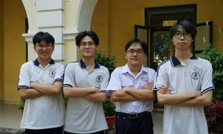 Nhóm bạn "ôm trọn" giải Nhất Tiếng Anh Quốc gia, học chung một trường chuyên