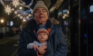 "Mr.Bean" Rowan Atkinson tái xuất màn ảnh nhỏ với phim hài mùa Giáng sinh