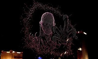 Netflix huy động 5000 drone “mở cổng Upside Down” trên bầu trời Las Vegas