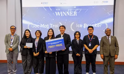 Thưởng thức trà đá vào một ngày nắng nóng có thể tiềm ẩn nguy cơ mất an toàn thực phẩm