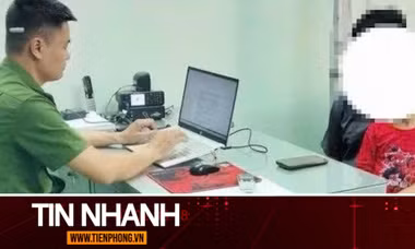 TIN NHANH: Người cha lấy dép đánh con ở TPHCM lên tiếng