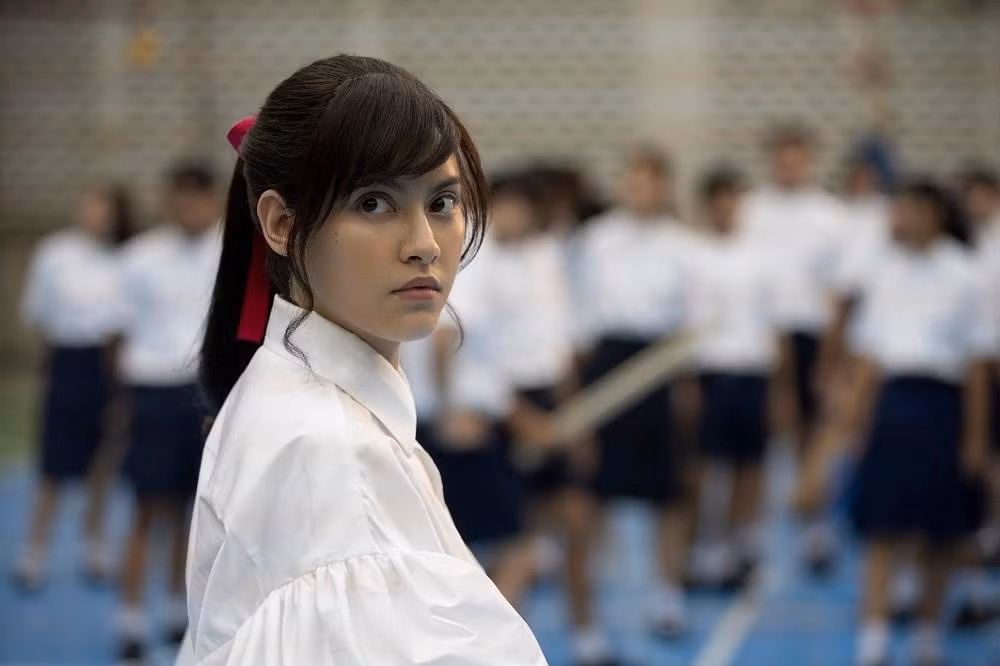 girl-from-nowhere-7.jpg