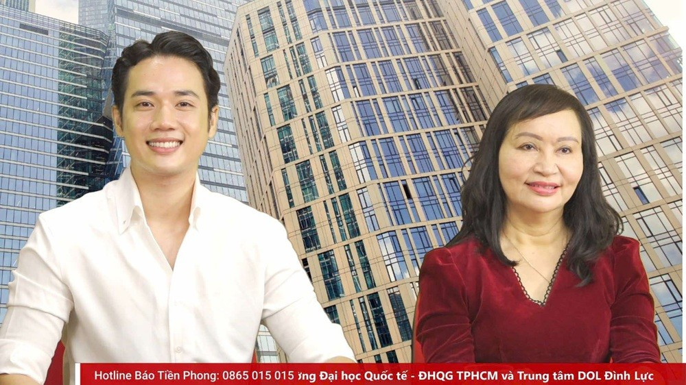 TS Đặng Thị Ngọc Lan (phải). livestream-5-9696.jpg