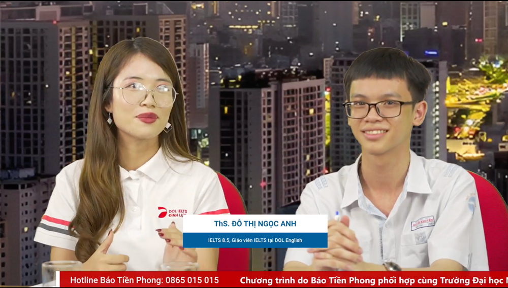 ThS Đỗ Thị Ngọc Anh (trái). livestream-4.png