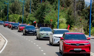 Vingroup gia hạn chương trình hỗ trợ khẩn cấp khách hàng chuyển xe xăng sang xe điện tới 30/04/2026