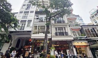 Nhà phố Hà Nội rao bán gần 3 tỷ đồng/m2 gây choáng