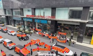 Nhiều khu chung cư Hà Nội đỏ mắt chờ 'sổ hồng'