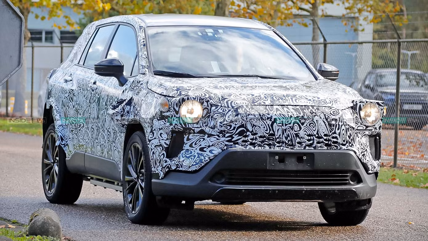 toyota-corolla-cross-ev.jpg