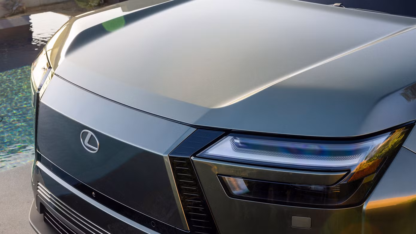 lexus-tz-grille.jpg