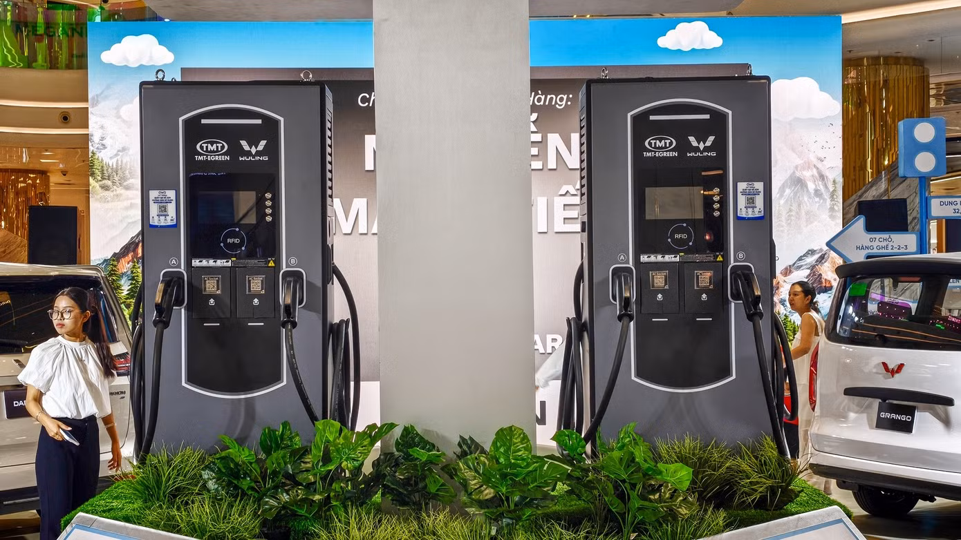 Mô hình trạm sạc TMT-Egreen được trưng bày tại sự kiện ra mắt 4 xe điện Wuling mới. Ảnh: Phúc Hậu.