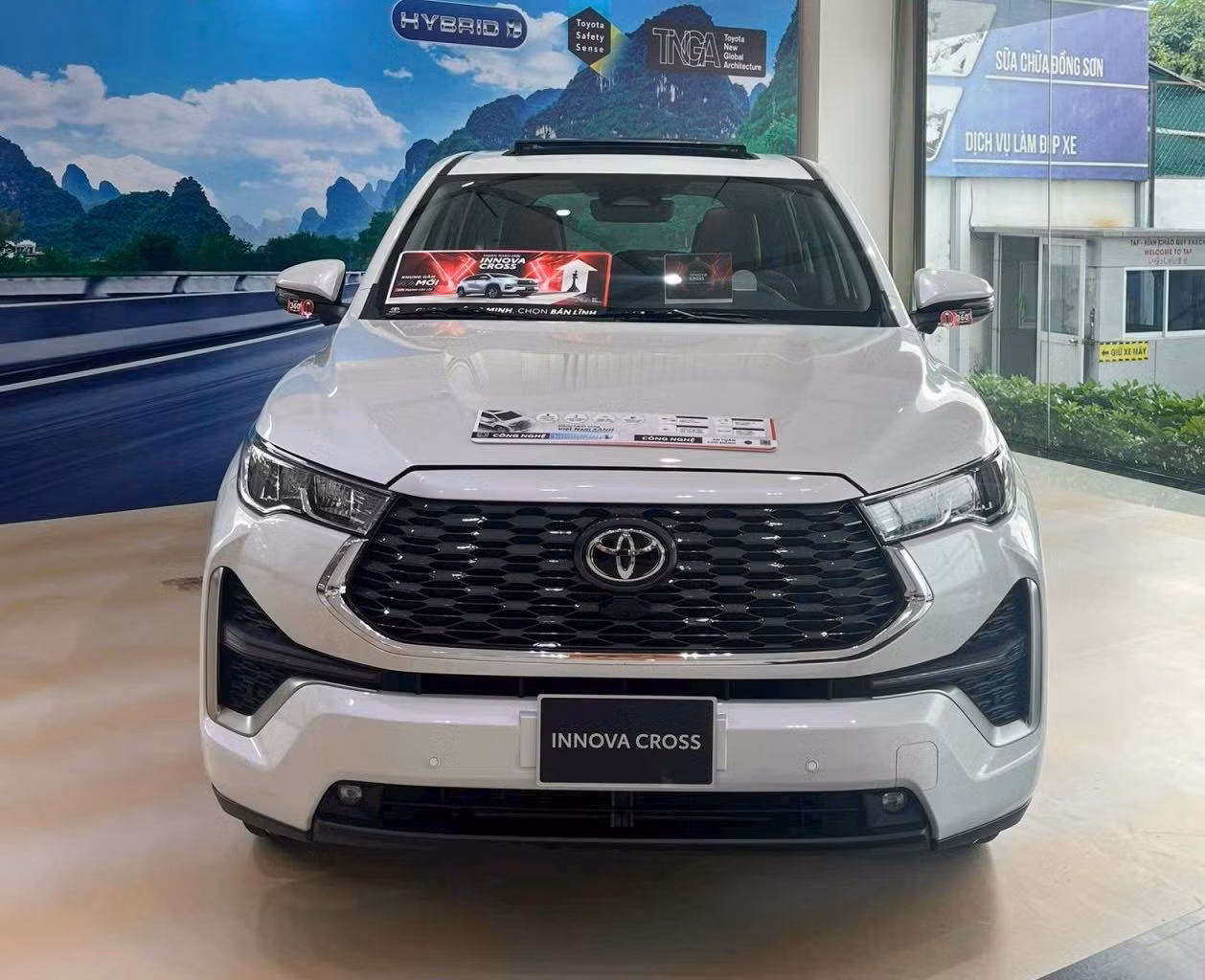 toyota-innova-cross-hybrid.jpg