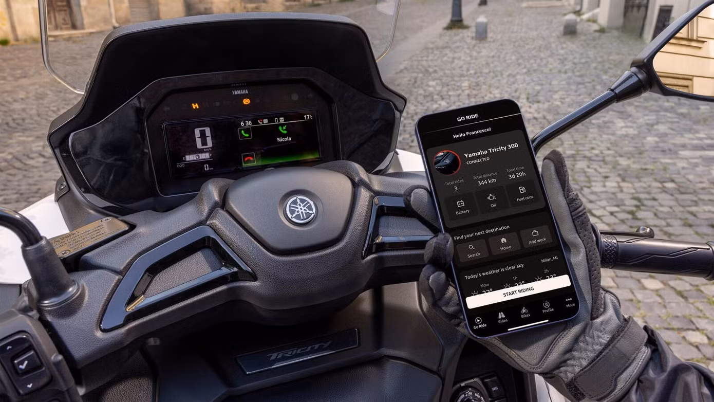 first-ever-yamaha-with-a-riders-airbag-is-not-what-you-expect-36.jpg