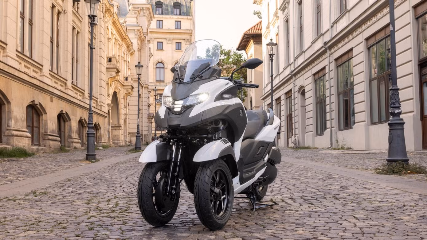 first-ever-yamaha-with-a-riders-airbag-is-not-what-you-expect-50.jpg