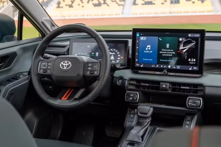 toyotarav42026-22.jpg