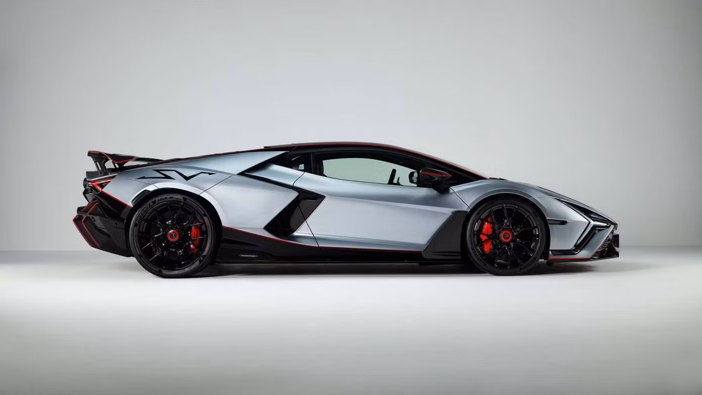 lamborghini-revuelto-sv-4188.jpg