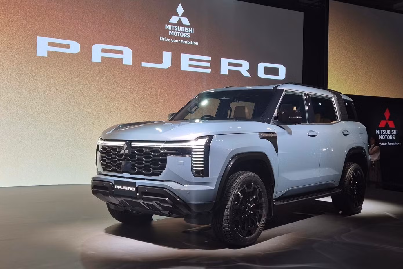 pajero.jpg